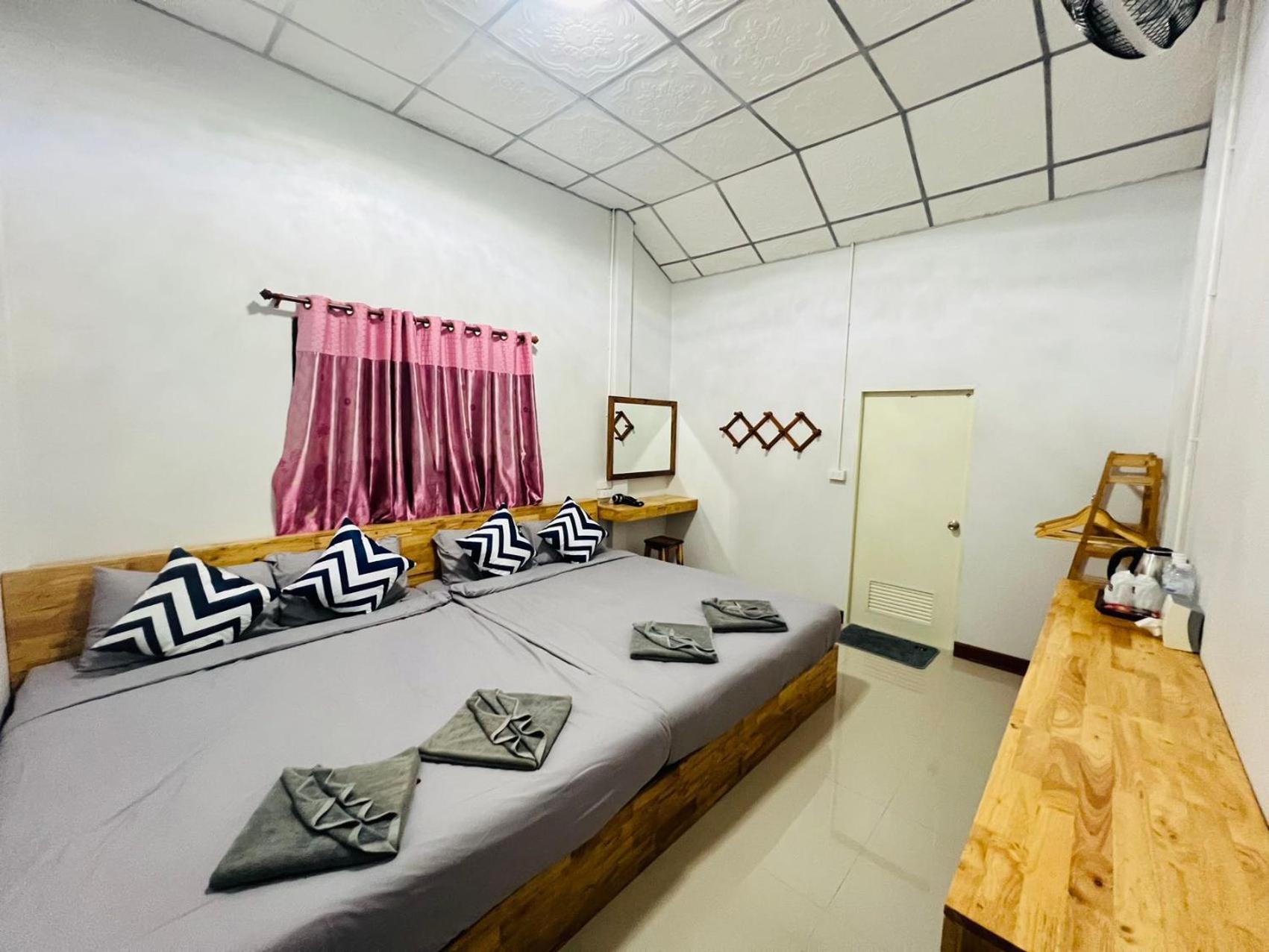 Lungwang Guest House Ban Rak Thai Экстерьер фото