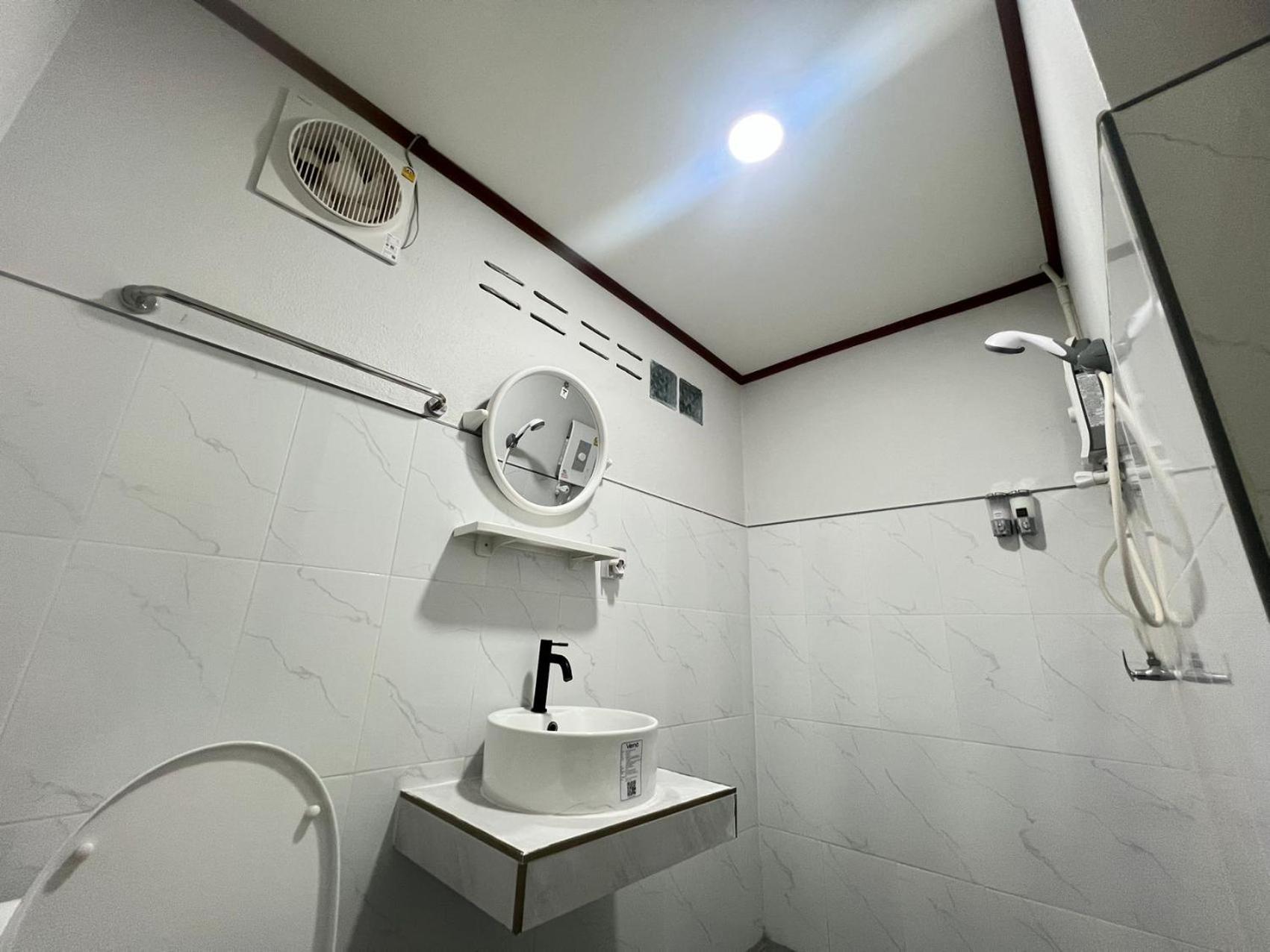 Lungwang Guest House Ban Rak Thai Экстерьер фото